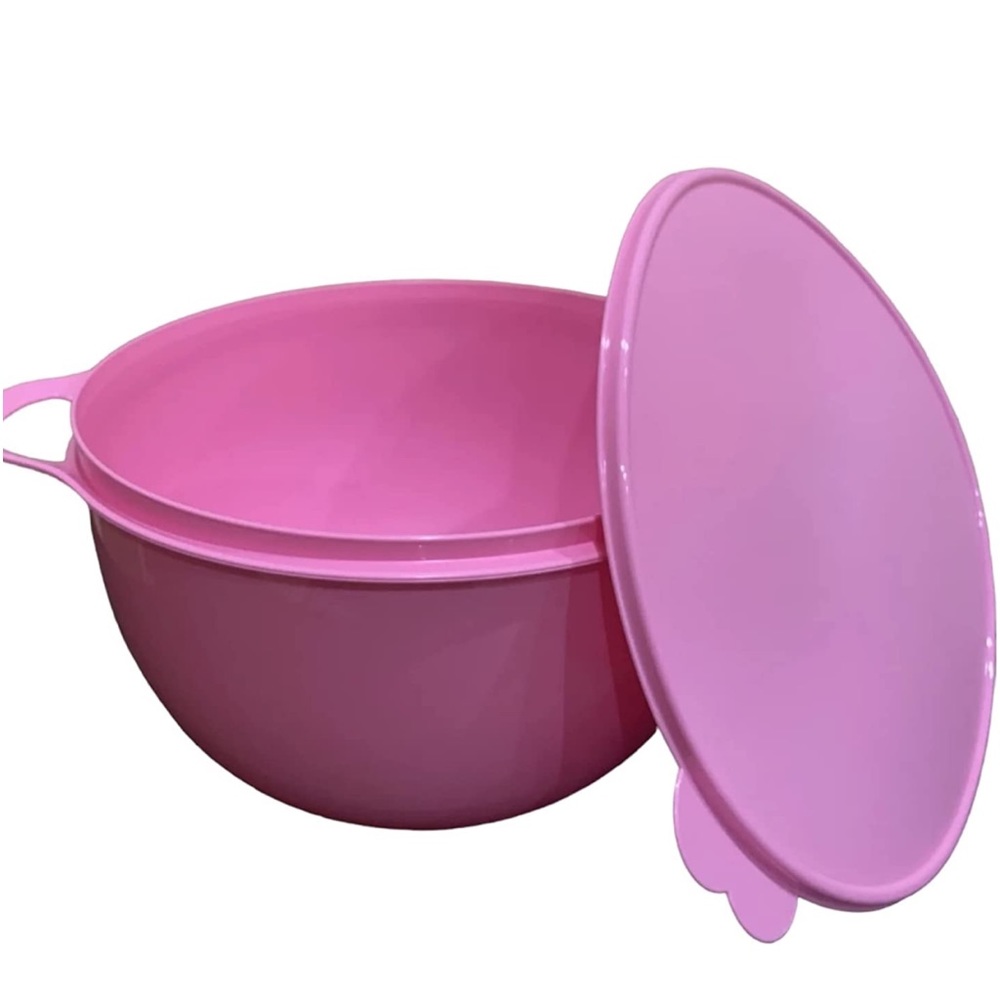 COPY - Big bowl you can use it to make salad for a big party